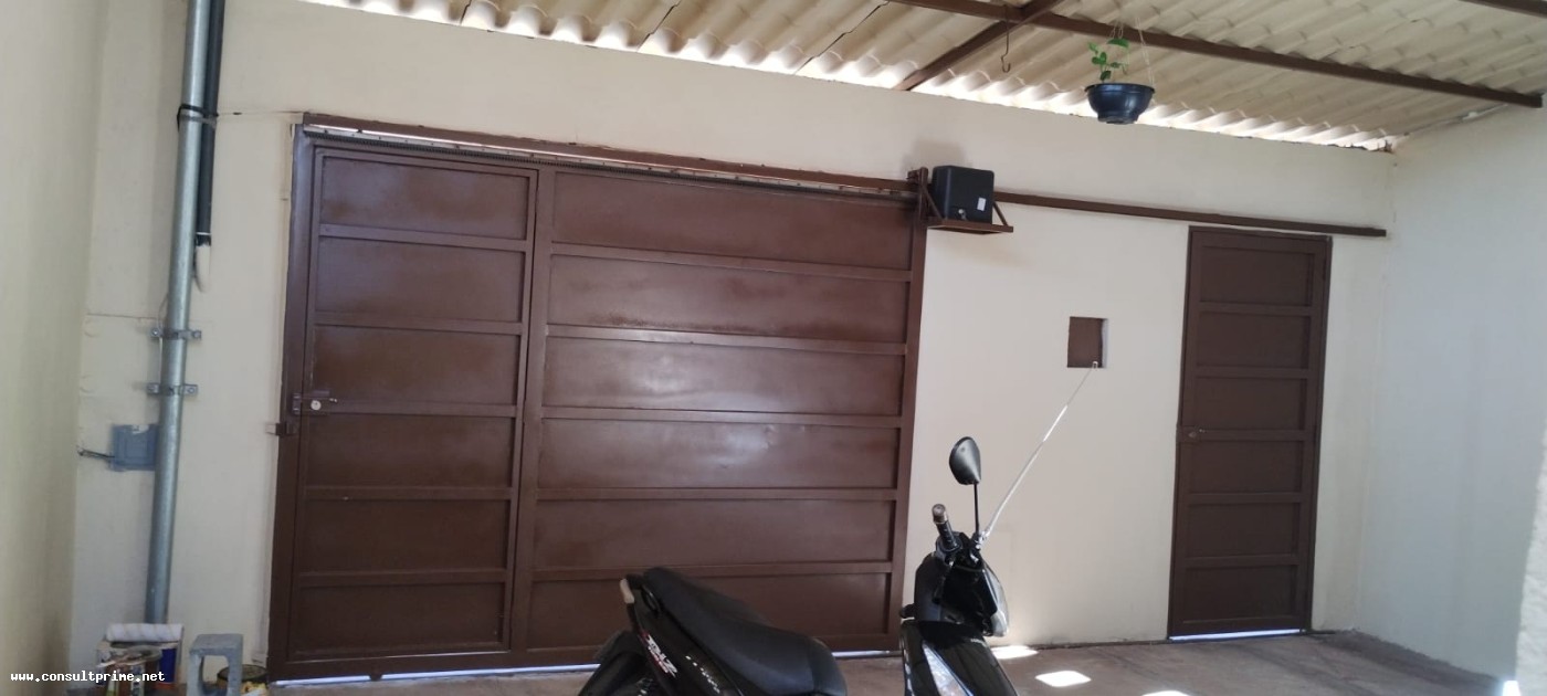 Casa à venda com 2 quartos, 130m² - Foto 2
