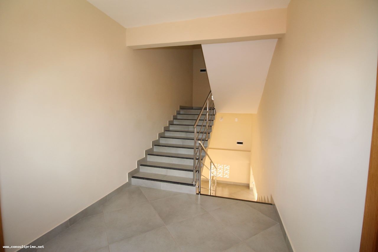 Apartamento à venda com 3 quartos, 100m² - Foto 2